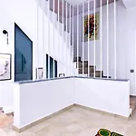 Ulugoel 2 Bedroom Seaview With Private Pool *