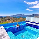 Ulugoel 2 Bedroom Seaview With Private Pool Вилла Калкан