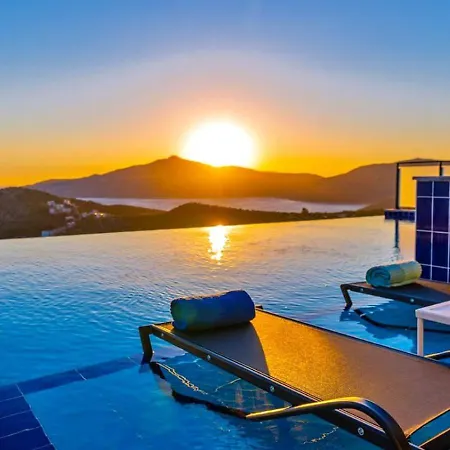 Villa Ulugoel 2 Bedroom Seaview With Private Pool