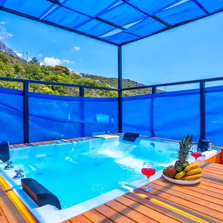 Ulugoel 2 Bedroom Seaview With Private Pool 别墅