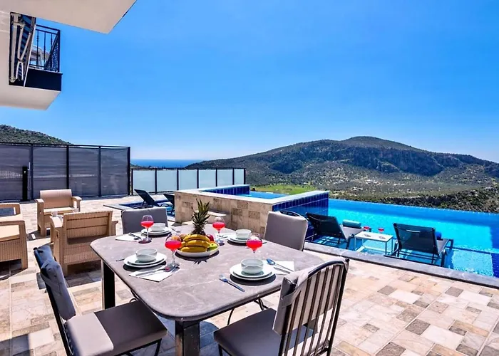 Ulugoel 2 Bedroom Seaview With Private Pool 别墅