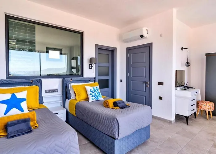 Ulugoel 2 Bedroom Seaview With Private Pool *