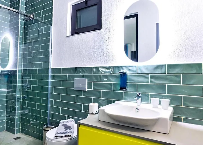 Ulugoel 2 Bedroom Seaview With Private Pool 别墅