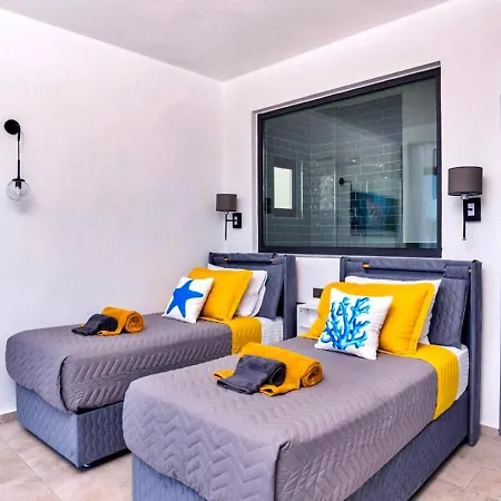 Ulugoel 2 Bedroom Seaview With Private Pool